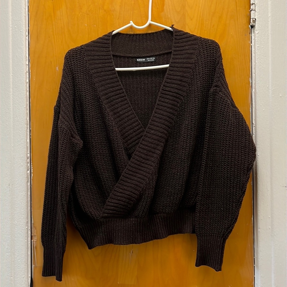 Brown knit long sleeve